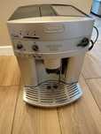 Ekspress DeLonghi magnifica esam3300