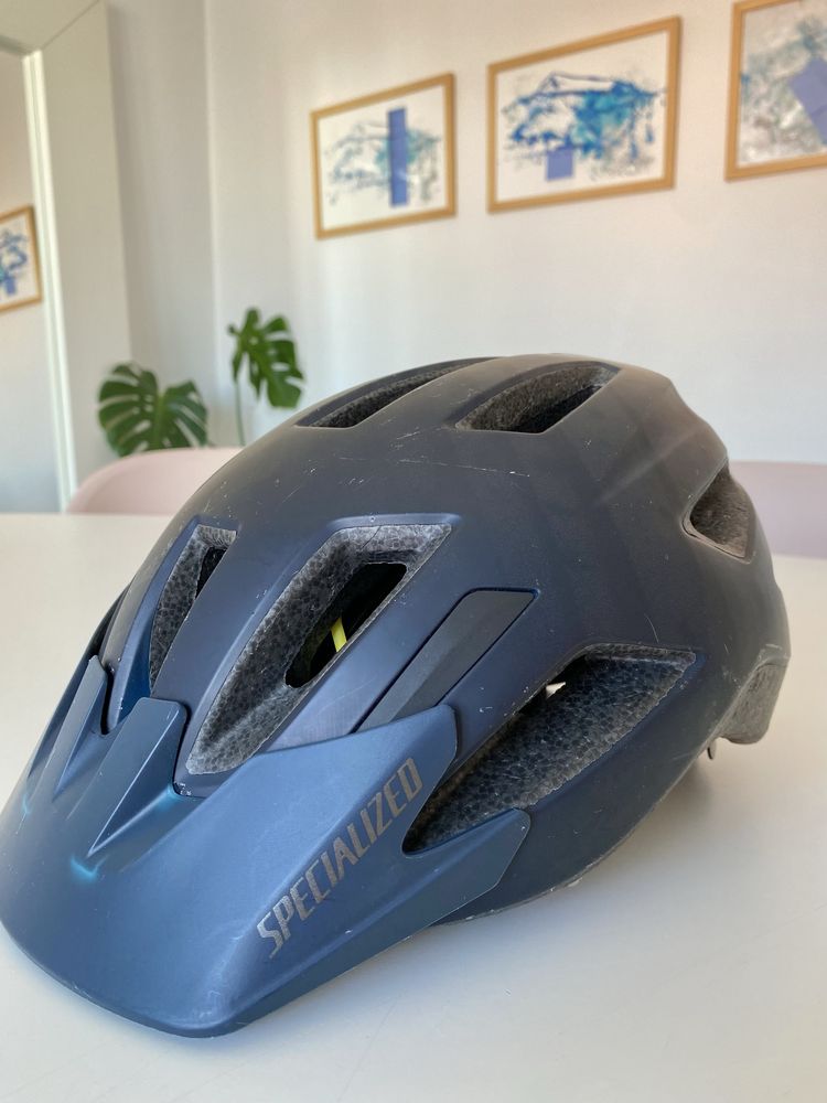 Capacete Specialized Youth MIPS 52-57 cm com luz LED