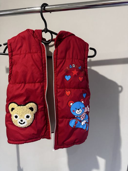 Для дівчинки безрукавка