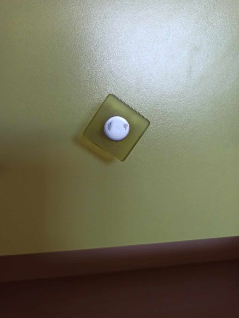 Komoda szafka na ubrania