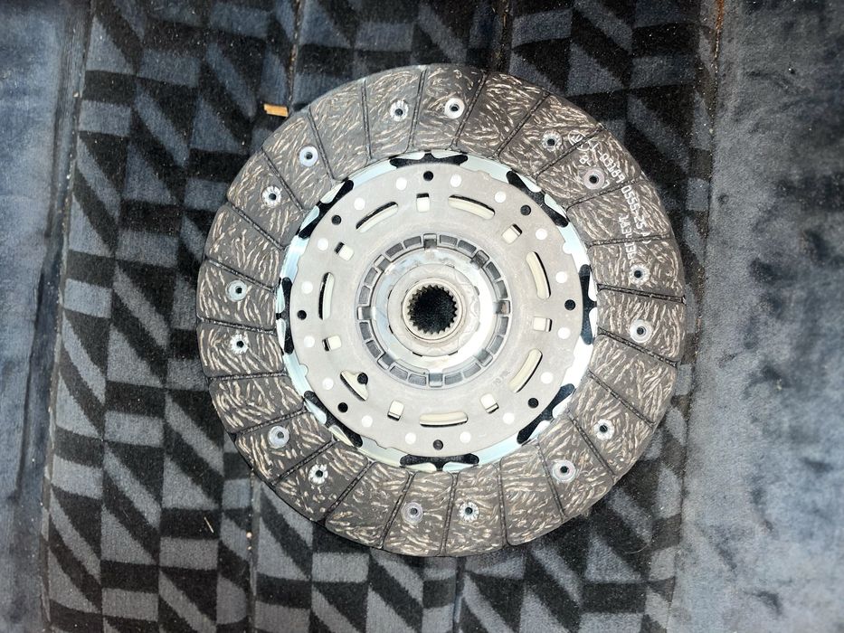 Щеплення  на авто