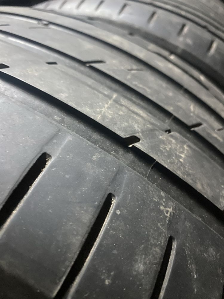 Комплект літніх шин Hankook 255/45R19