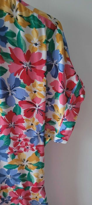 Vestido completamente novo