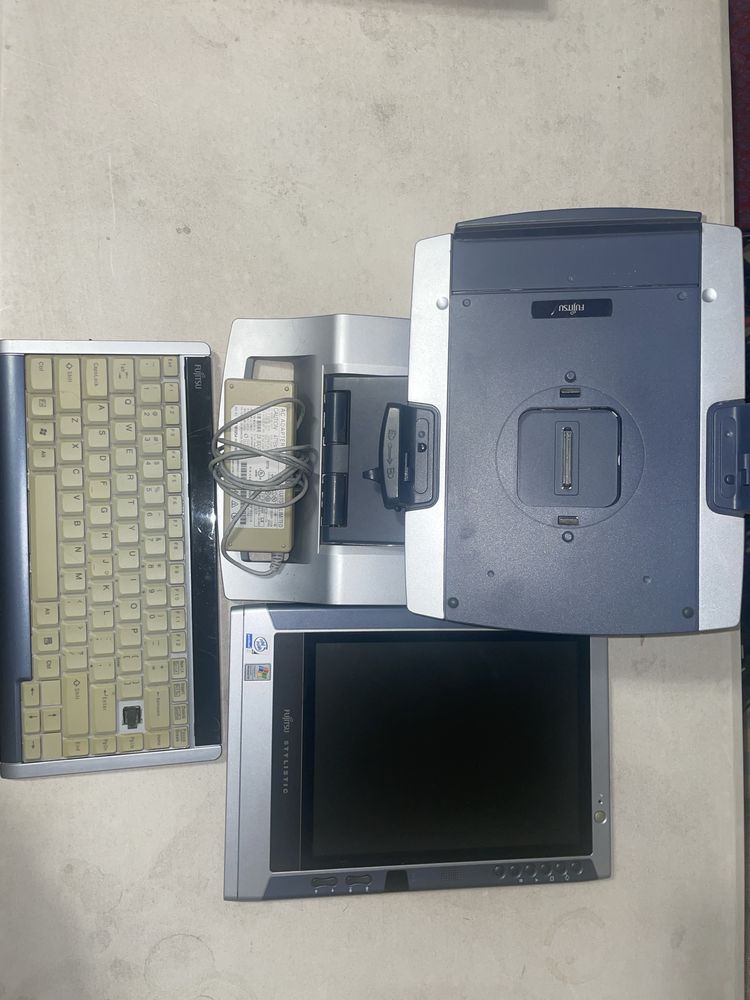 Tablet Fujitsu Stylistic ST 4110 komplet do negocjacji