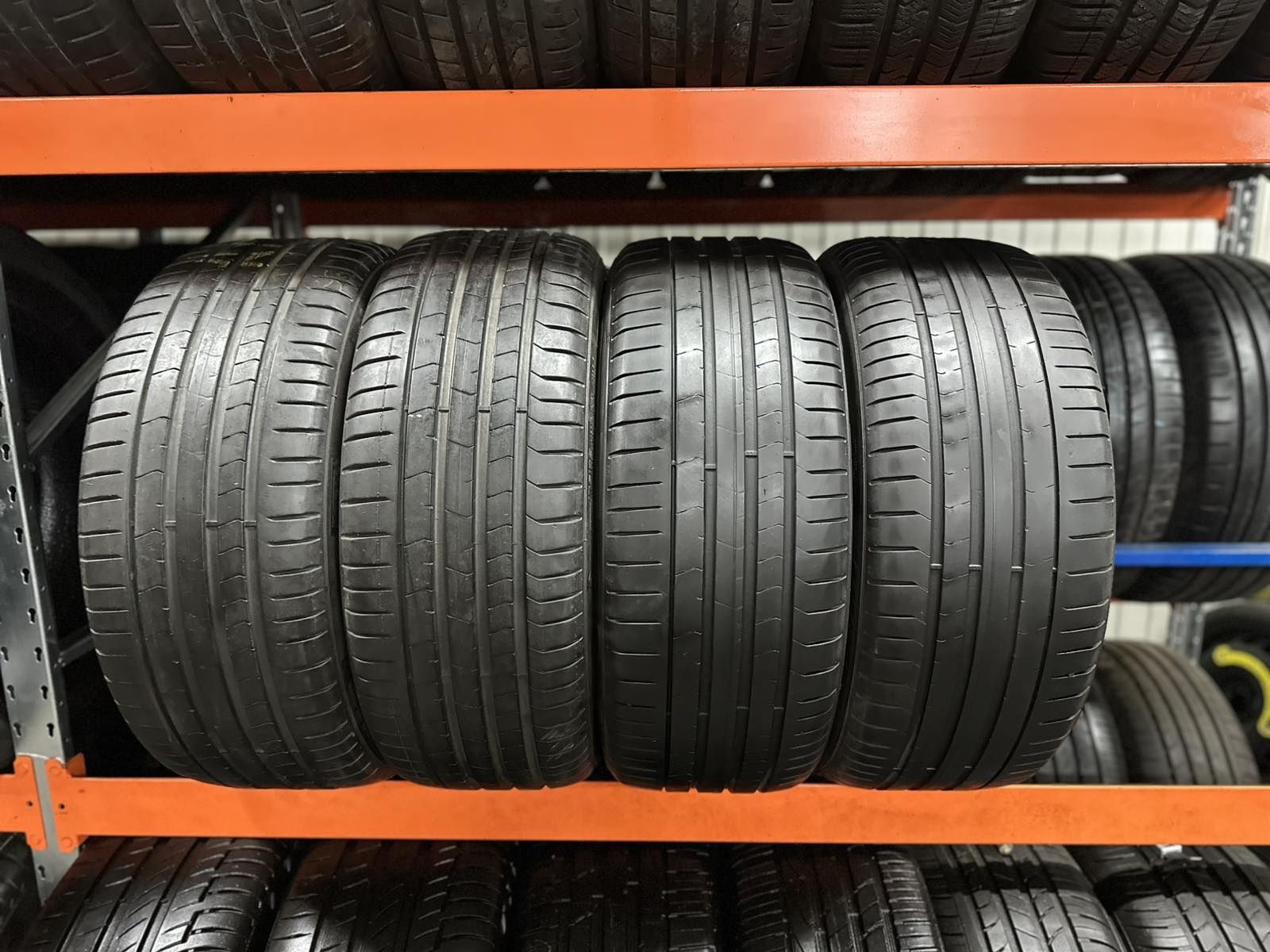 Шини Резина Літо 245/35 R20 95Y Pirelli Pzero PZ4 Seal