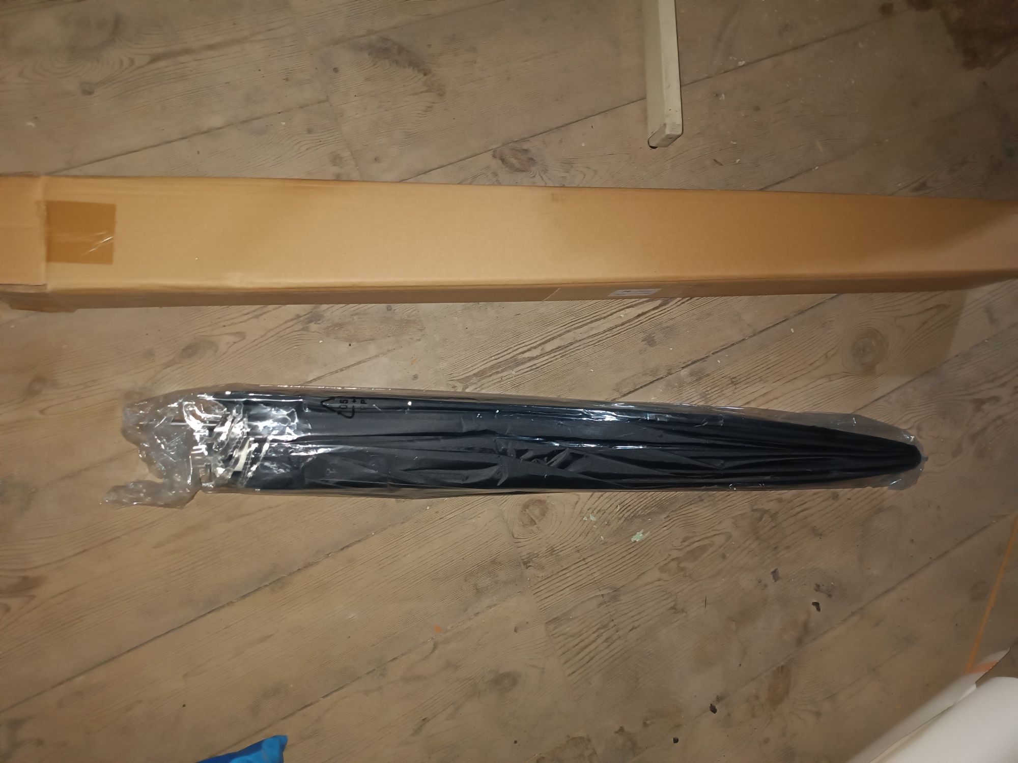 Parasolka fotograficzna Falcon Jumbo Biała / Czarna 135 cm Nowa 2szt
K