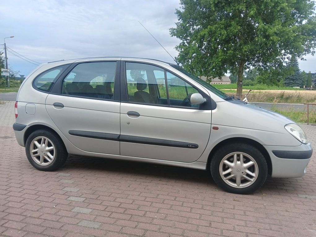 Sprzedam Renault Scenic Lift