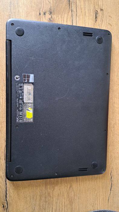 Ноутбук ASUS E403S  14 Intel N3700 ( 4 ЯДРА ) 4 RAM 120 SSD