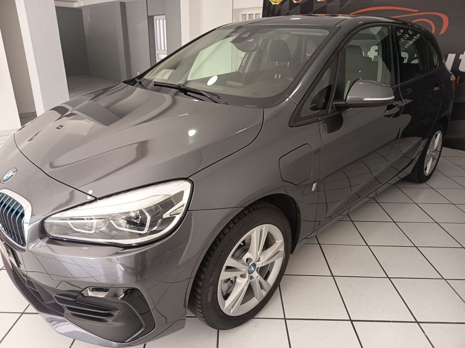 BMW 225