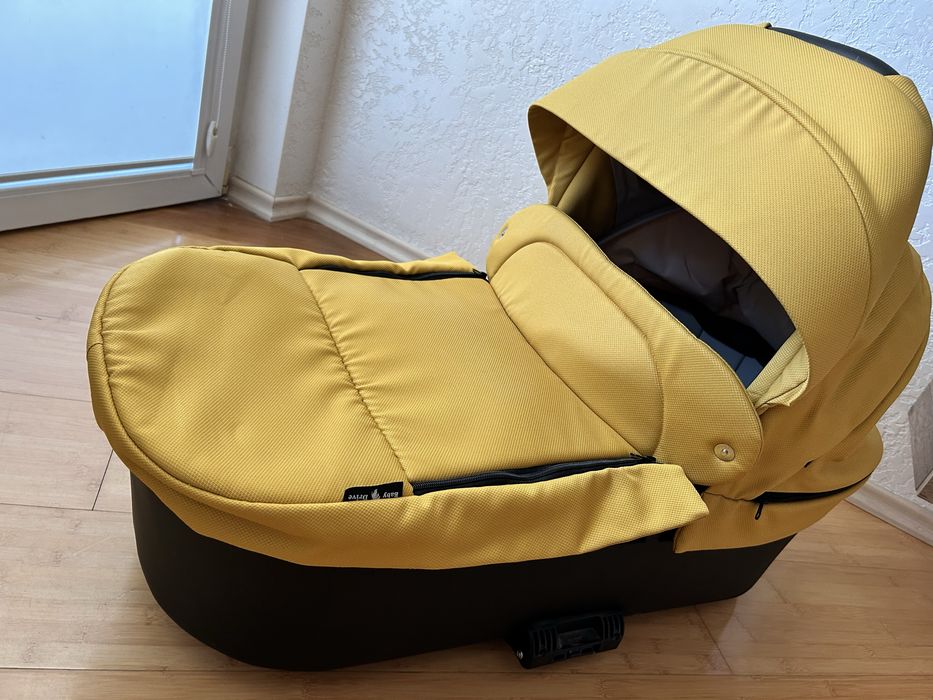 Дитяча коляска універсальна 2 в 1