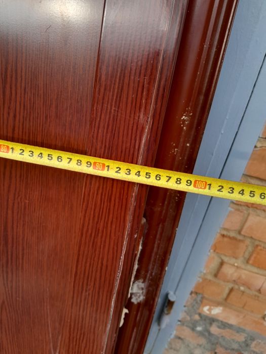 Двері вхідні (квартирні)