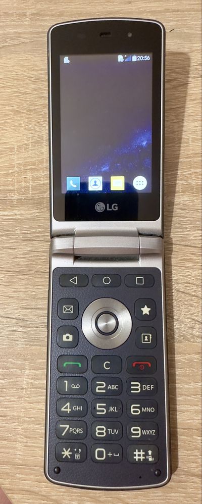 LG Wine Smart smartfon