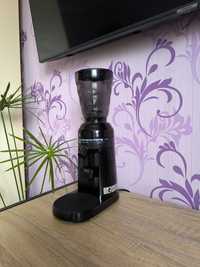 Електрокавомолка Hario V60 Electric Coffee Grinder / Електро кавомолка
