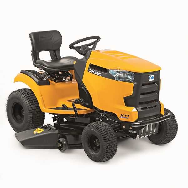 Traktor ogrodowy Cub Cadet XT1 OS107 boczny wyrzut