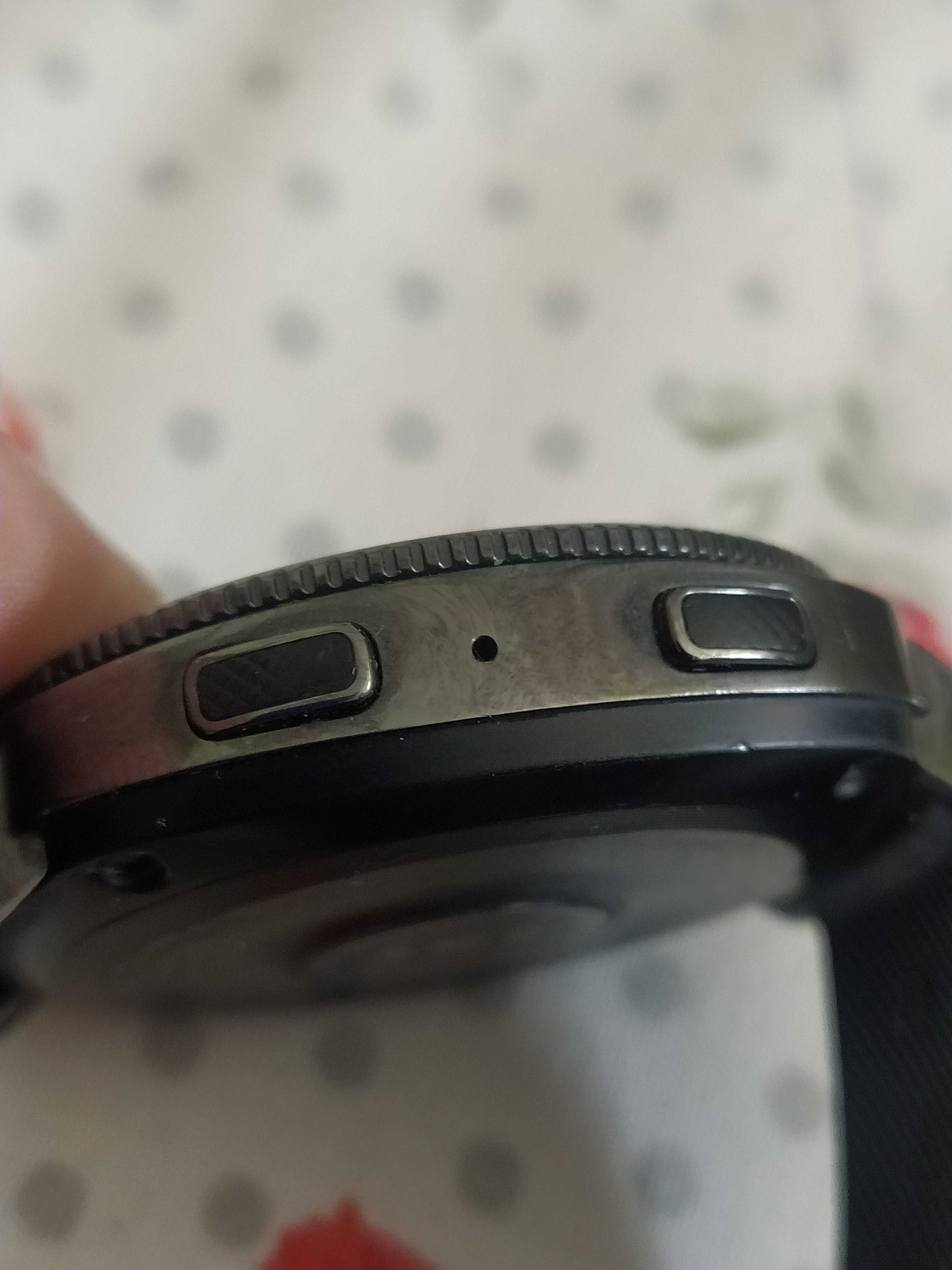 Годинник Samsung Gear Sport