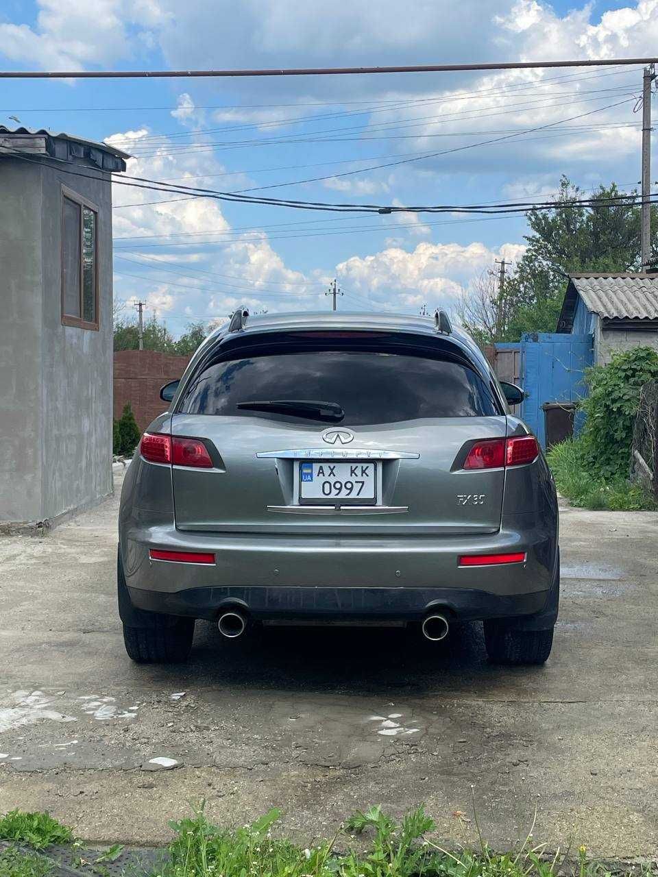 продам Infiniti FX35