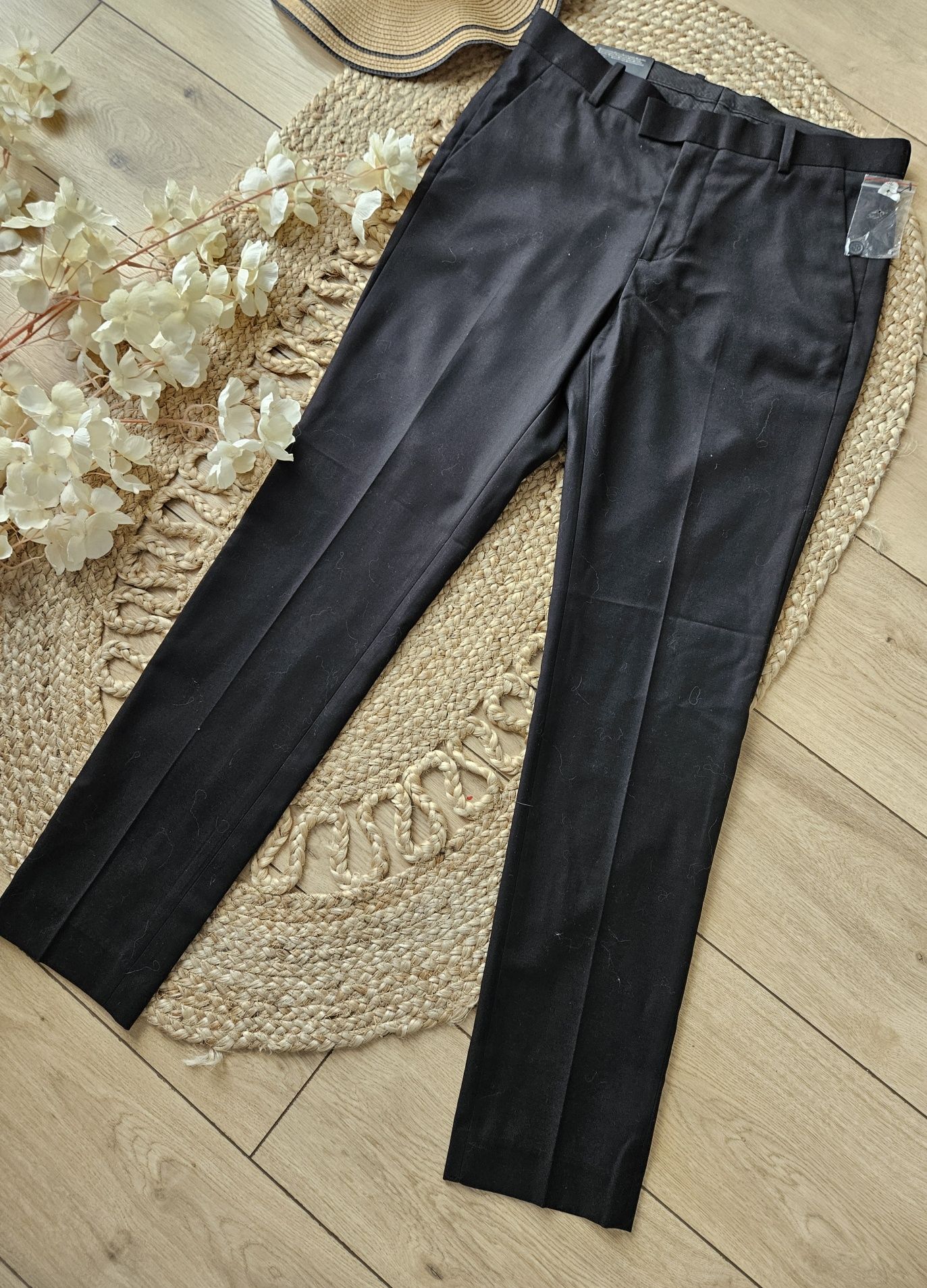 Nowe z metką! Eleganckie czarne spodnie garniturowe Slim Fit H&M 33R m