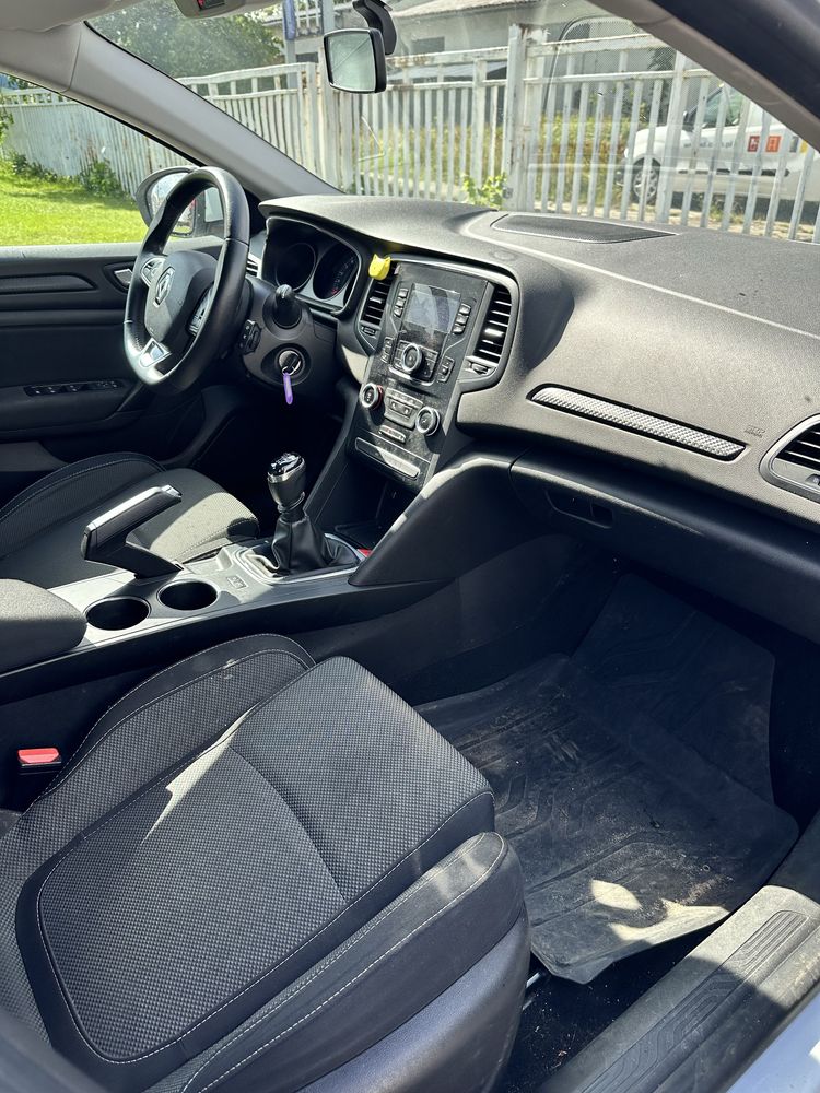Renault Mégane Hatchback 1.3 TCe o mocy 114 KM z 2019 roku