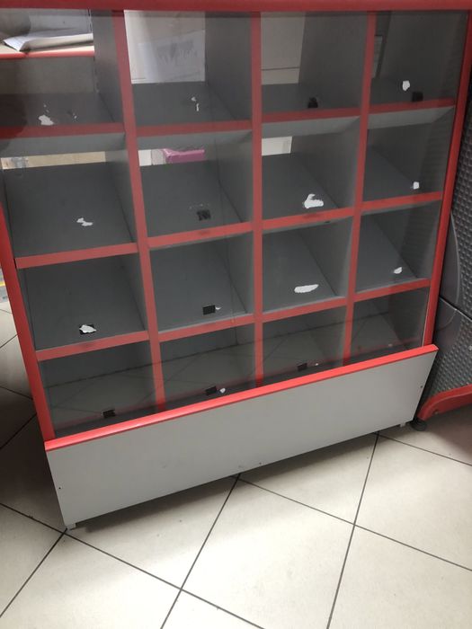 Стелаж під цукерки