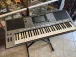 Keyboard YAMAHA PSR-S770