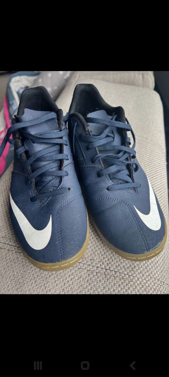 Buty Nike rozmiar 42 stan jak nowy