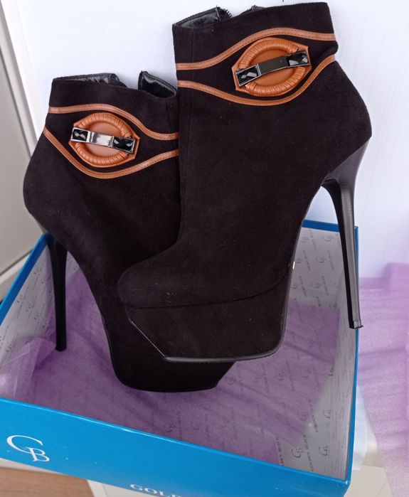 Шикарні черевики