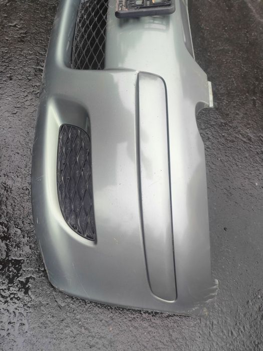 Toyota Yaris 1 zderzak przód 6S4