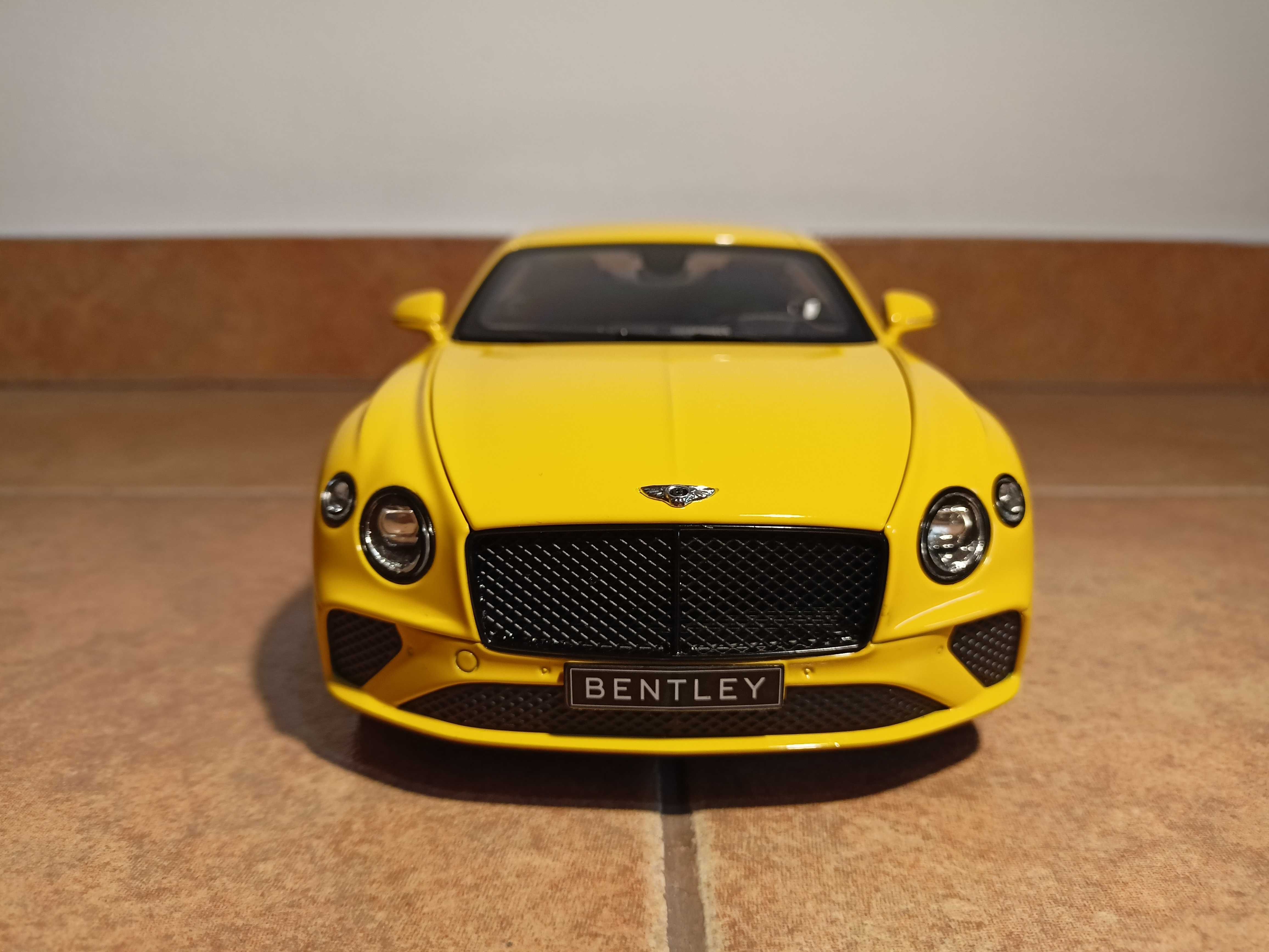 Bentley Continental GT 2018 model w skali 1:18 Norev/otwierane element