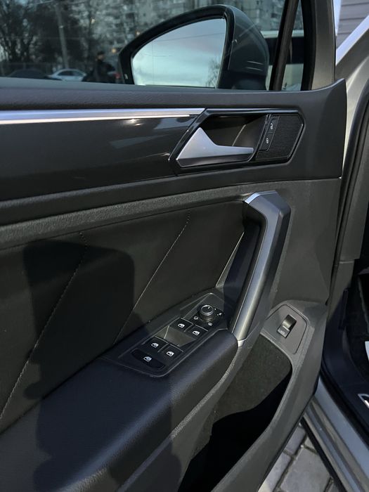Volkswagen Tiguan 2,0 TDI Офіційний