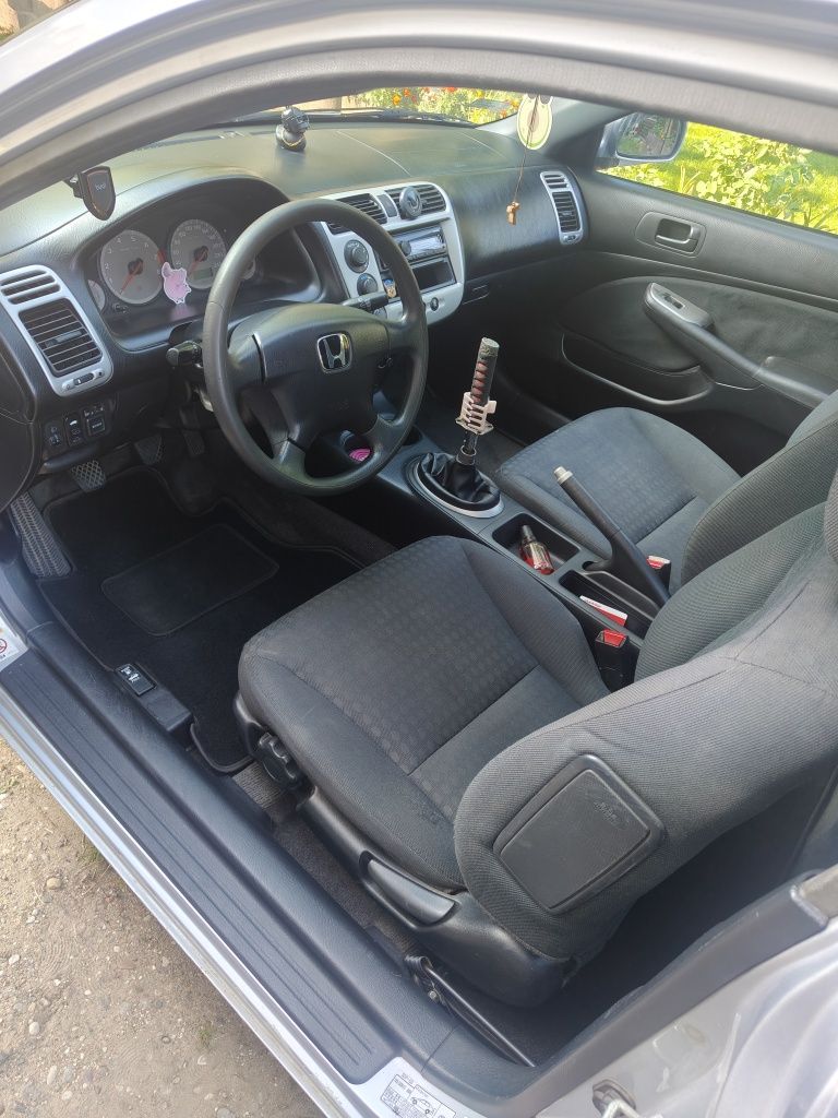 Honda Civic 7 coupe em2
