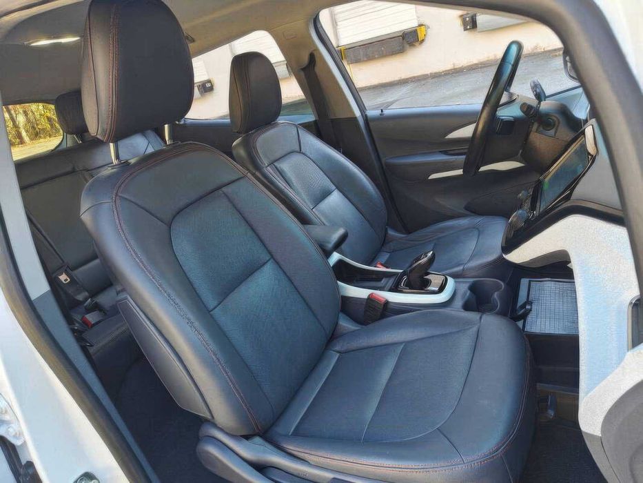 Chevrolet Bolt      2021