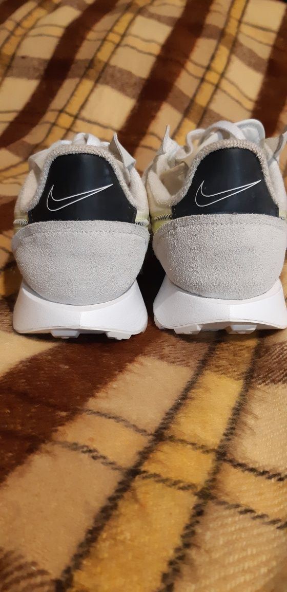 Buty Nike, ciekawy wzór