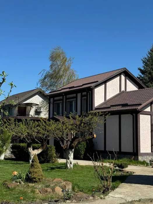 Продам 2х этажный дом в Днепре