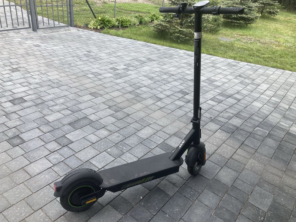 Acer Electric Scooter Series 5 AES025 500w/36V 10” IPx5 60km