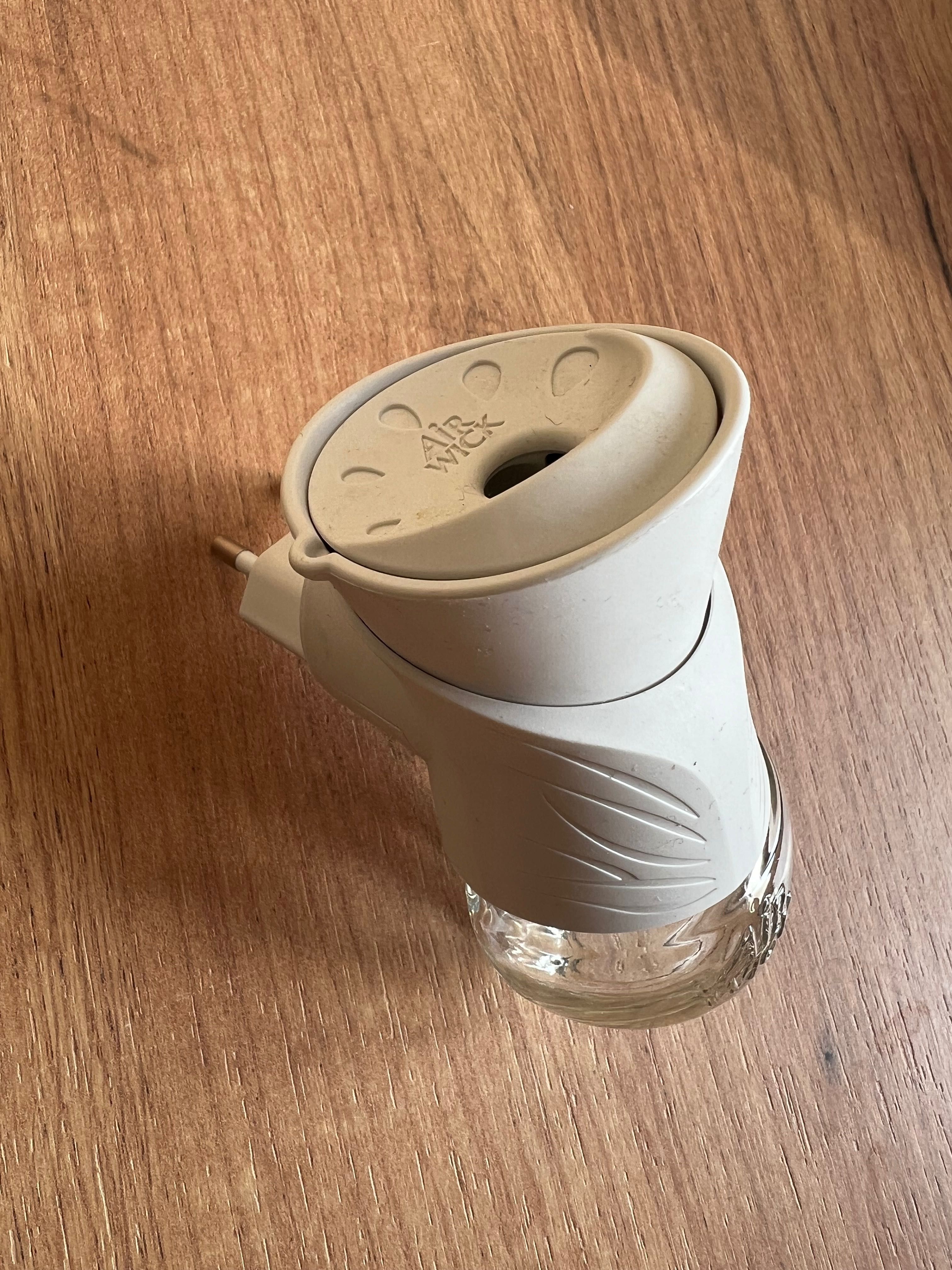 Elektryczny odświeżacz powietrza Air Wick Electric