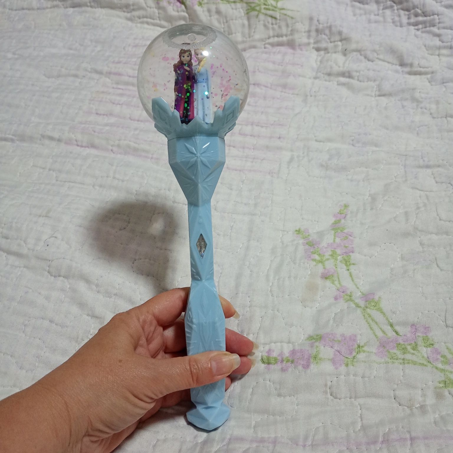 Снежный скипетр Jakks Disney Frozen Sisters Musicial Snow Wand