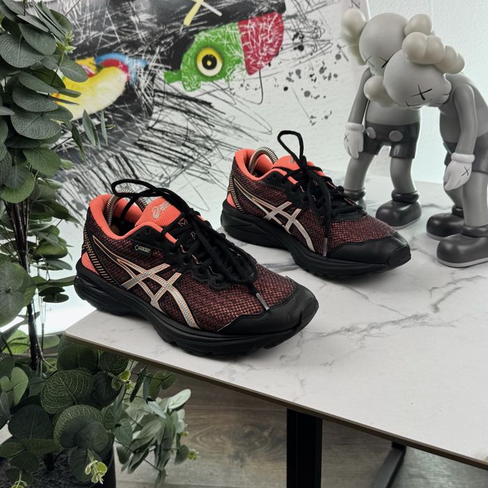 Кросівки Asics GT 1000 Gore Tex 39.5 розмір E432