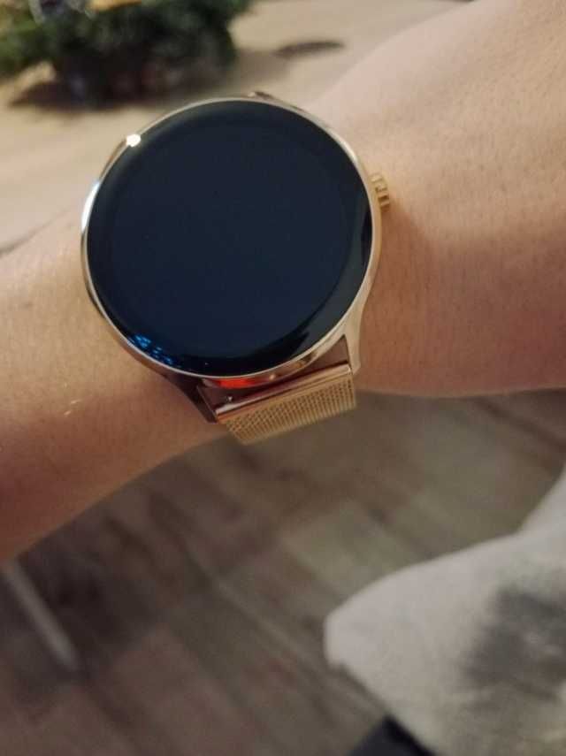 Piękny Elektroniczny Zegarek - SmartWatch - Wiele Kolorów- TANIO!!!