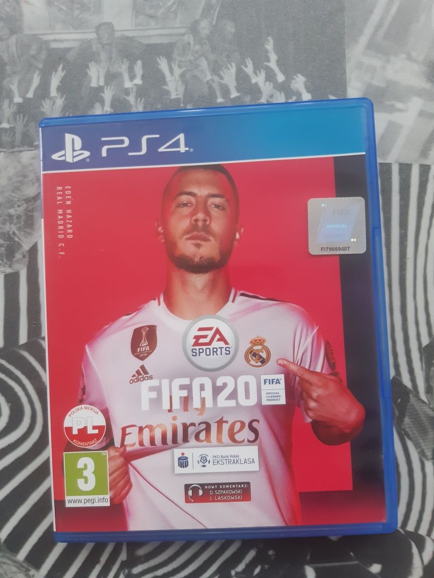Gra na PS4: FIFA20 PL