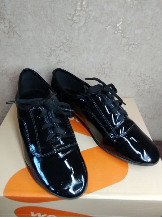 Туфлі стандарт для хлопчика