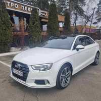 Продаю авто в ідеальному стані повна комплектація AUDI A3