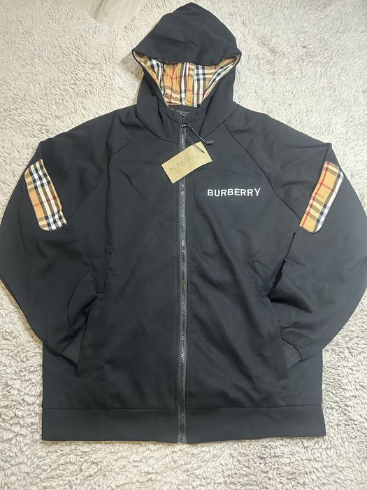 Зіпка Burberry чорна