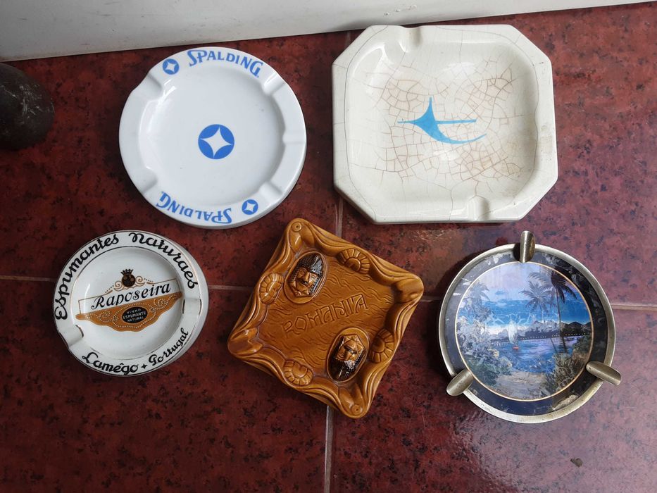 5 cinzeiros loiça antigos