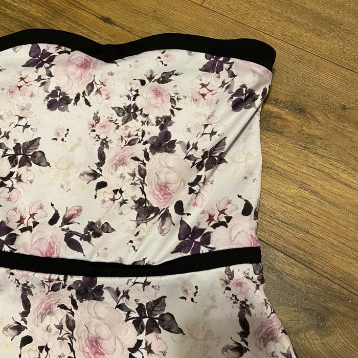 Bluzka w kwiaty 38 M