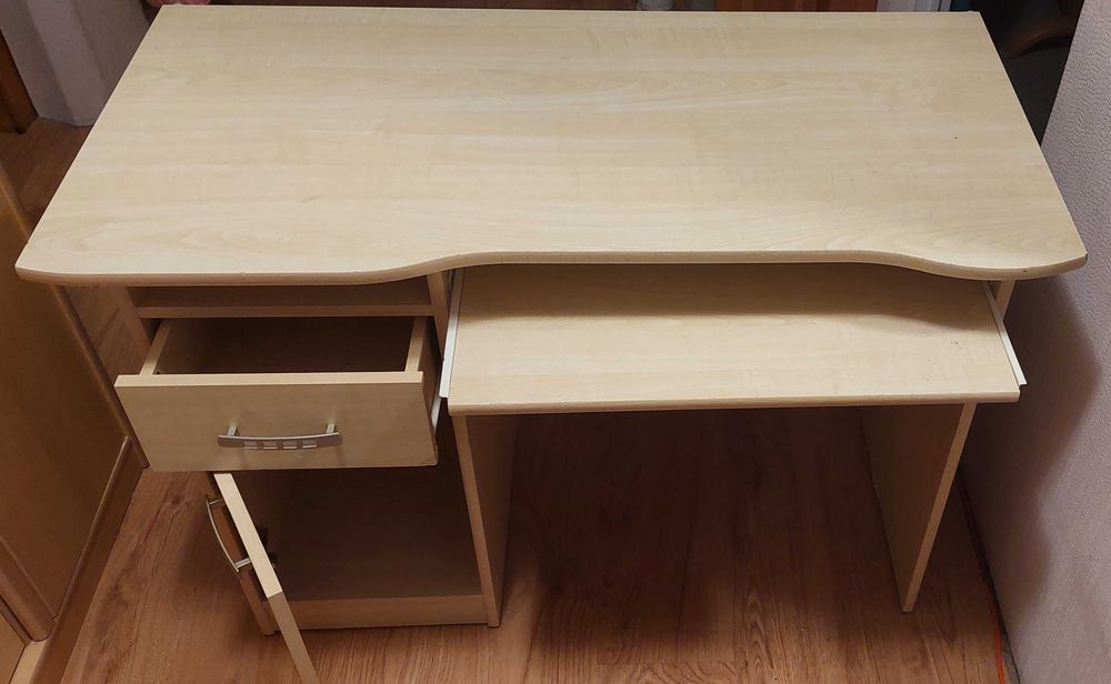 OKAZJA. Biurko dla dziecka