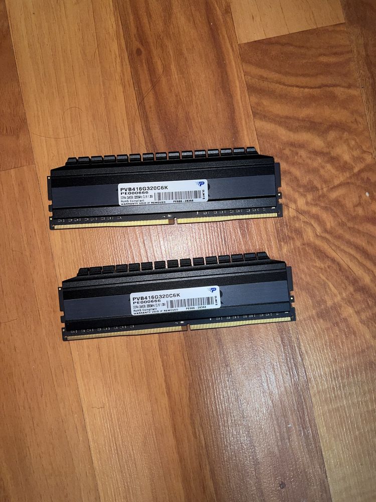 Оперативна памʼять Patriot Viper 4 Blackout 2x8GB DDR4 3200MHz