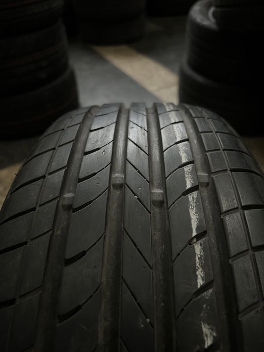 Pneus semi-novos 205/55R15
