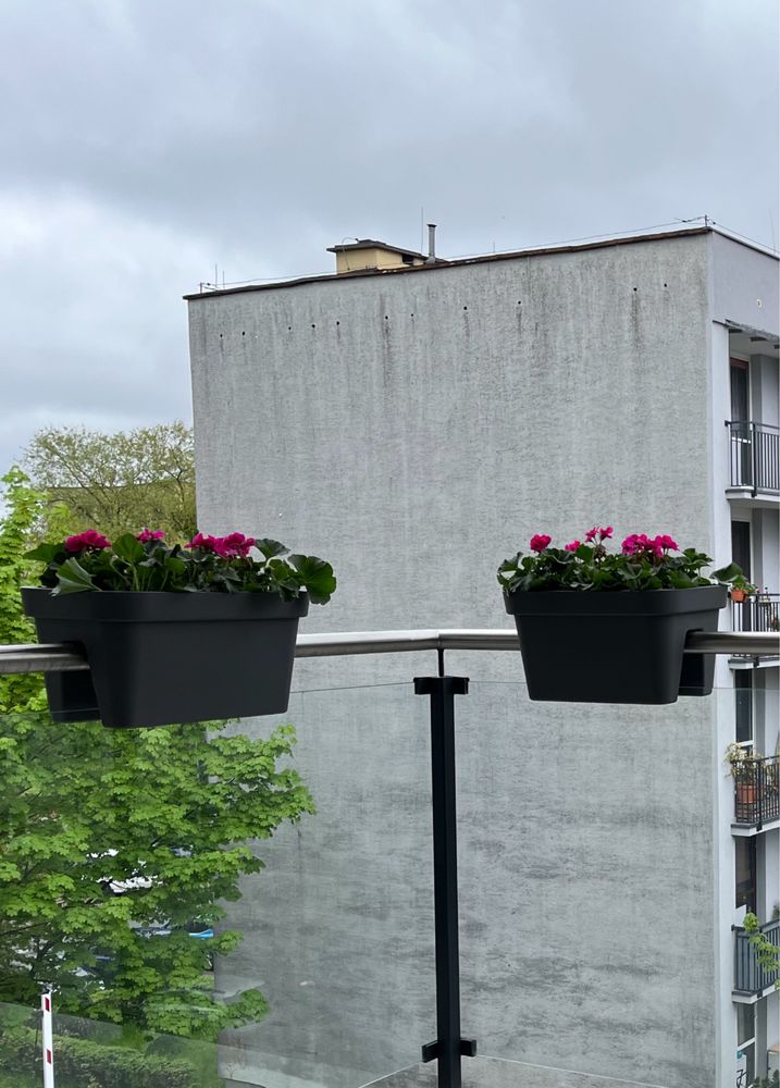 Donica balkonowa na balustradę