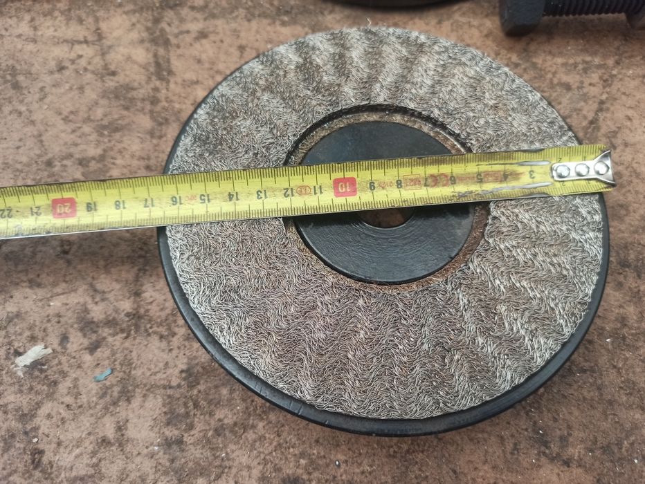 Stopy poziomujące do maszyn, wibroizolatory M24