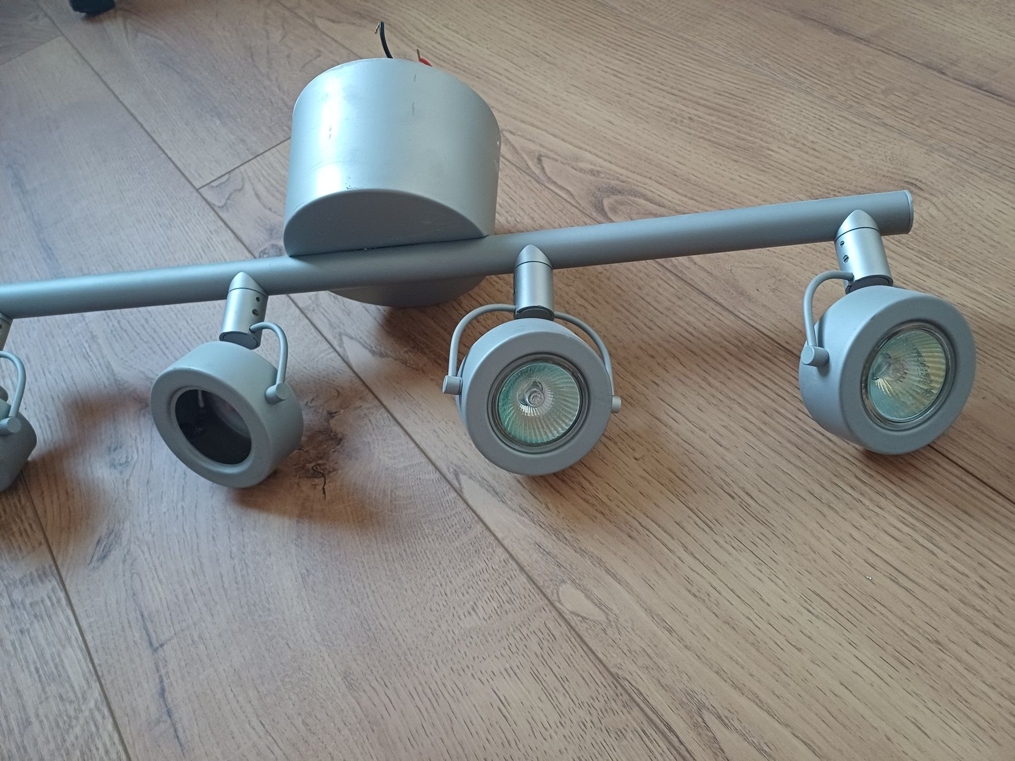 Lampa ikea reflektory